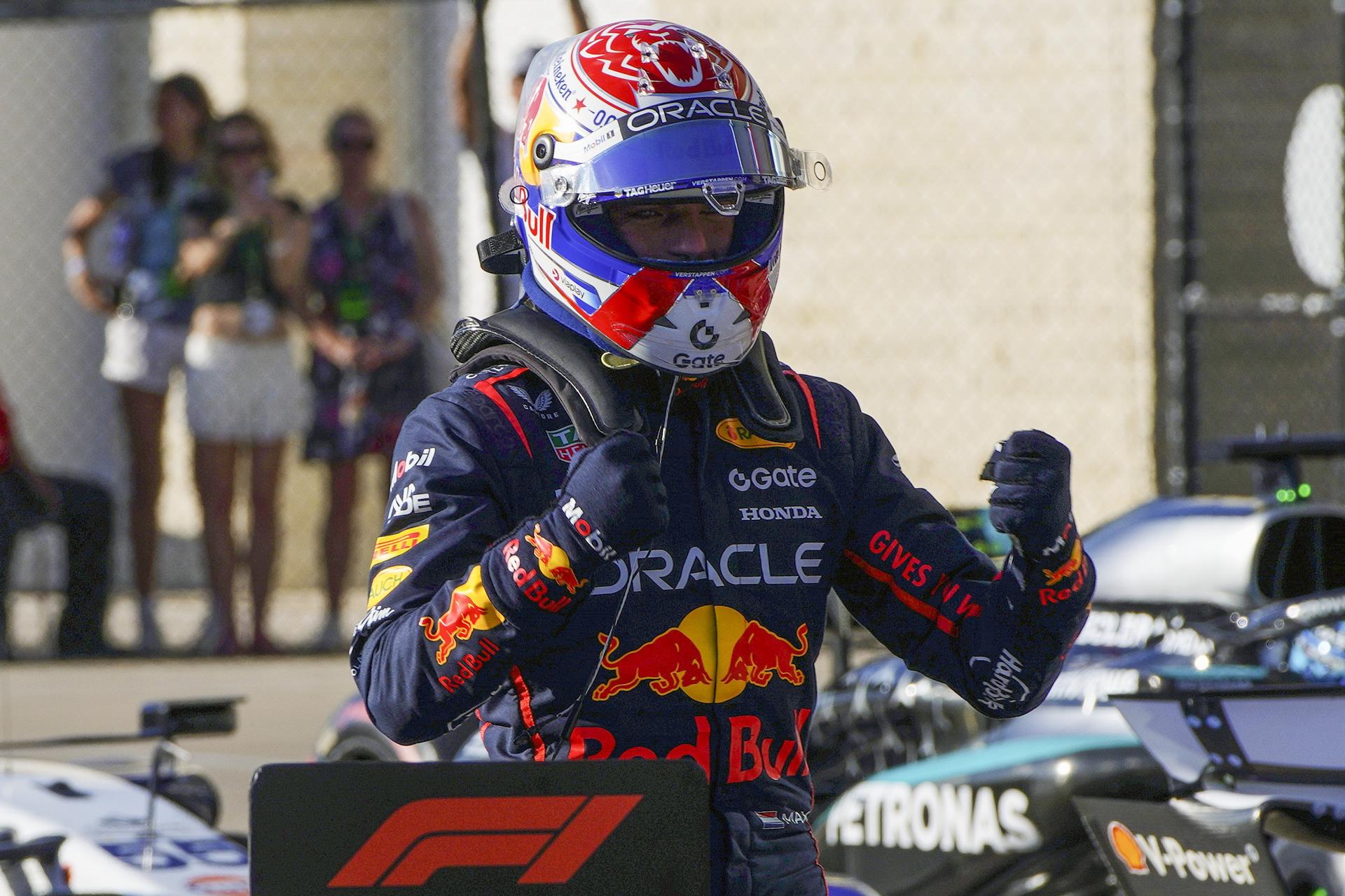 Imagen del artículo de NewsPR: Verstappen gana un accidentado sprint en Singapur y Antonelli amplía su ventaja en el campeonato