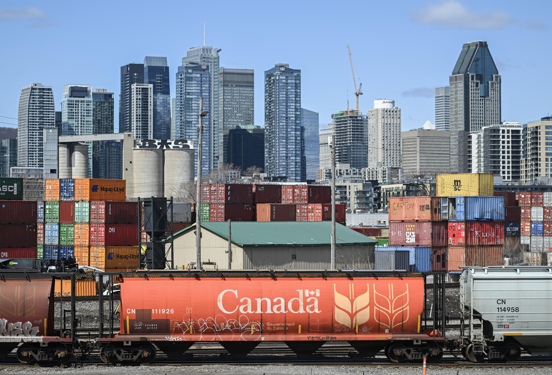 Imagen del artículo de NewsPR: Canadá activa aranceles de represalia a 20,000 millones de dólares de productos de EEUU