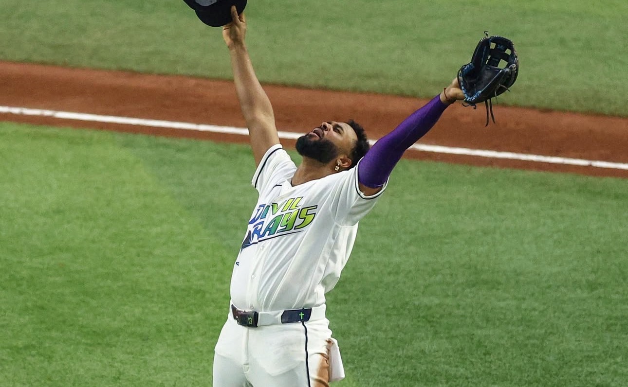 Imagen del artículo de NewsPR: Peralta frena a Cleveland y Tampa Bay empata la Serie de Campeonato