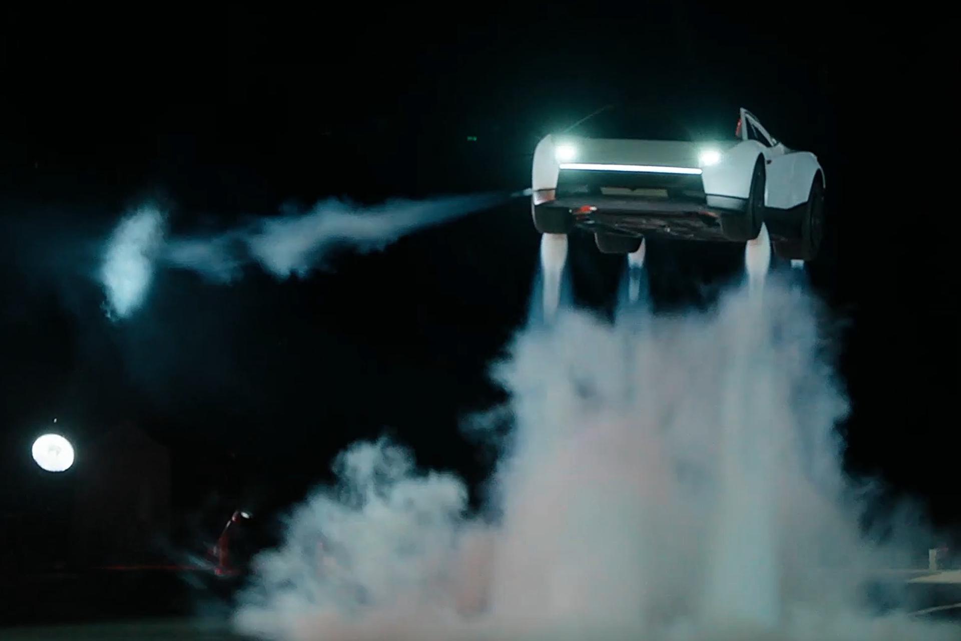 Imagen del artículo de NewsPR: Tesla presenta un Roadster capaz de volar y acelerar de 0 a 100 en menos de un segundo