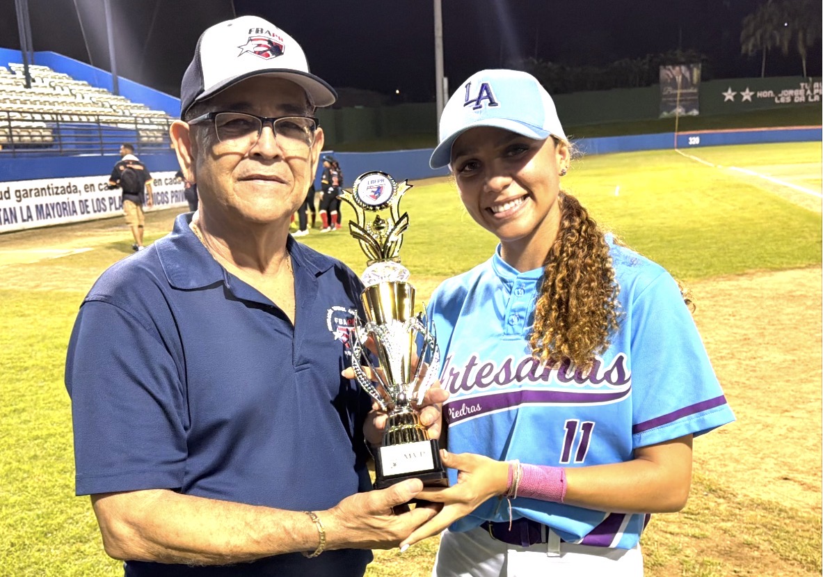 Imagen del artículo de NewsPR: Equipo Norte domina 11-2 el Juego de Estrellas del Béisbol Femenino