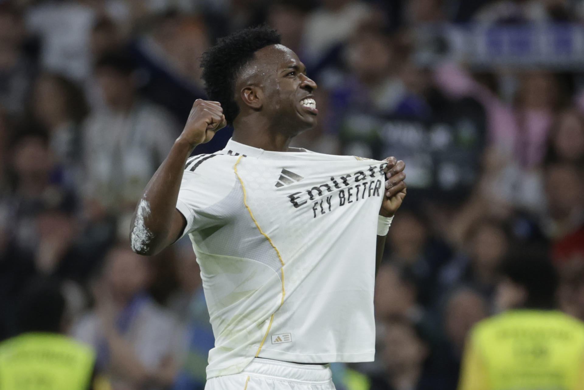 Imagen de la cobertura de: Vinícius Júnior extiende su contrato con el Real Madrid hasta 2032