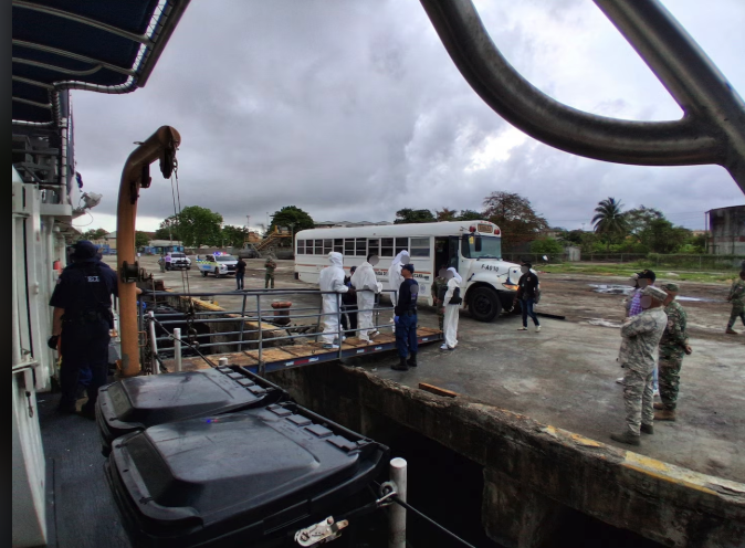 Imagen del artículo de NewsPR: Guardia Costera repatria a 51 migrantes interceptados frente a Aguadilla