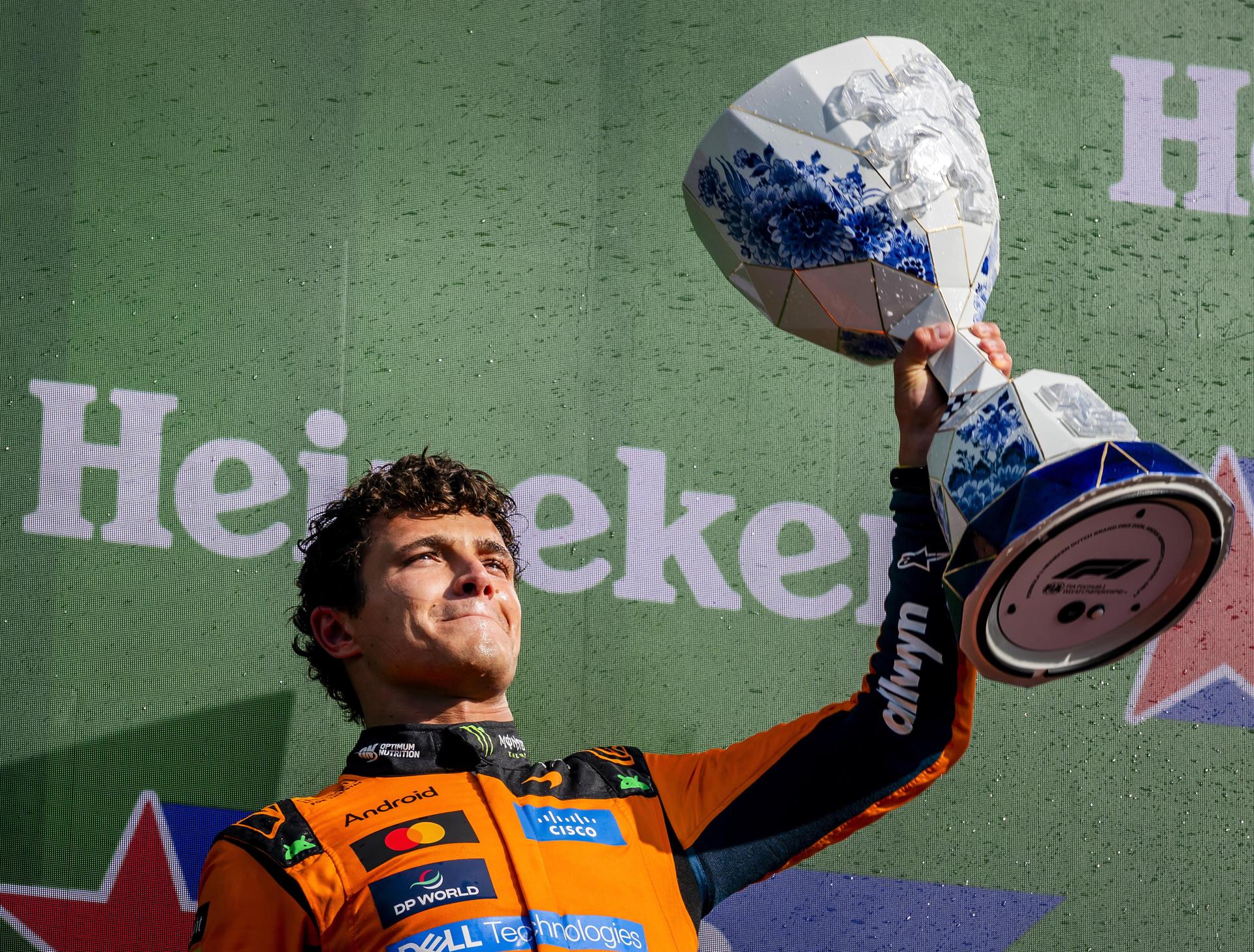 Imagen del artículo de NewsPR: Norris gana una carrera caótica