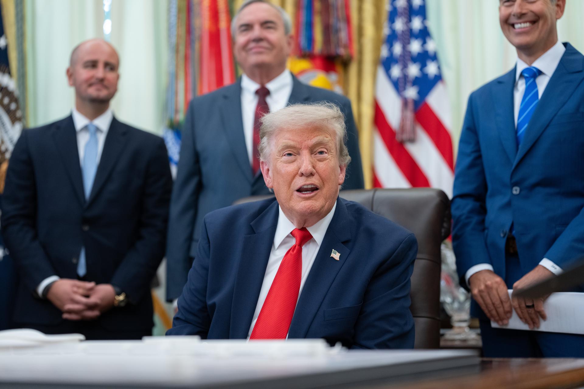 Imagen del artículo de NewsPR: Trump tras su "buena" reunión con Zelenski: "Me gustaría que pusiera fin a la guerra"