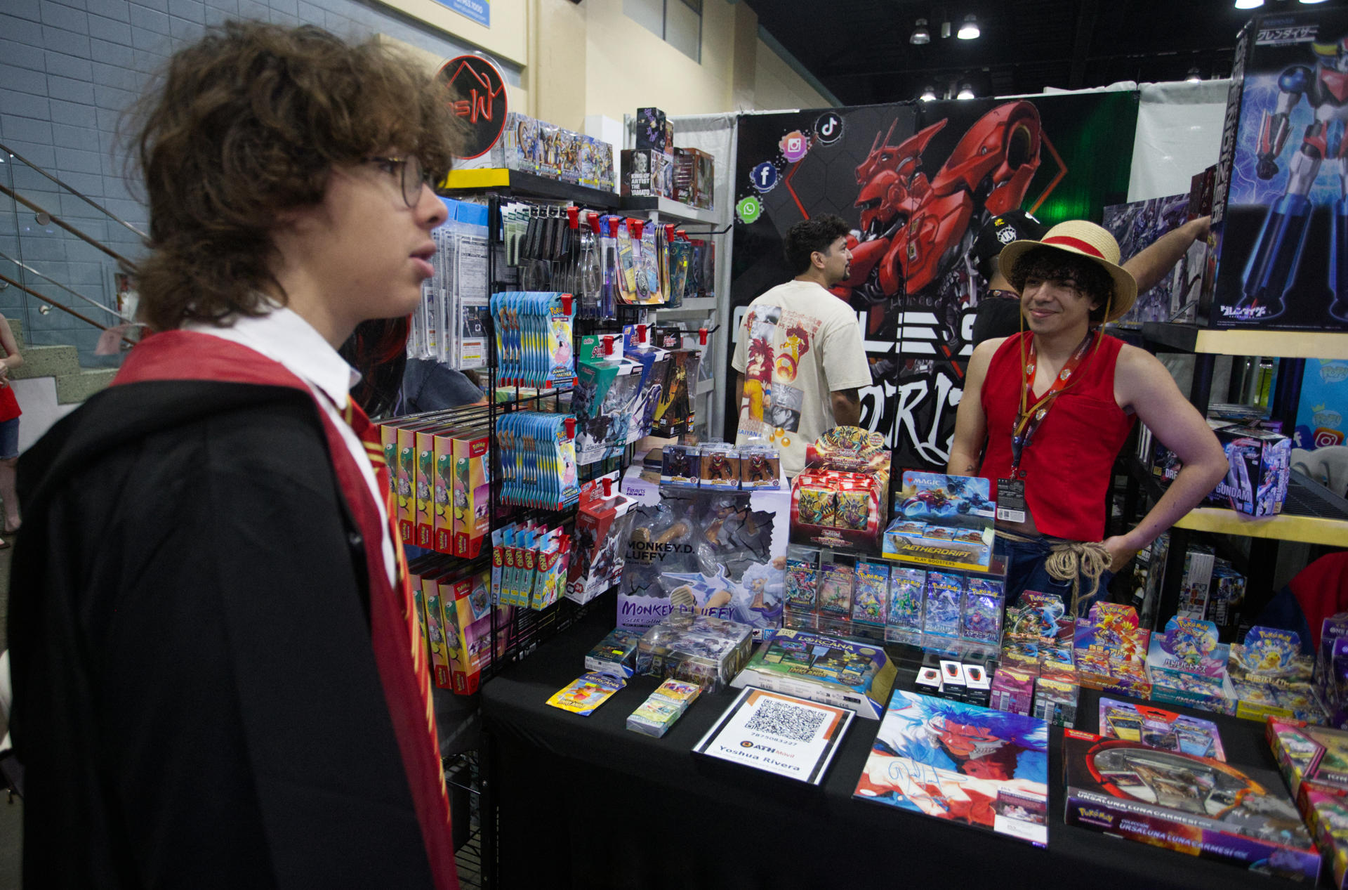 Miles disfrutan de la convención más grande de cómics en PR | NewsPR