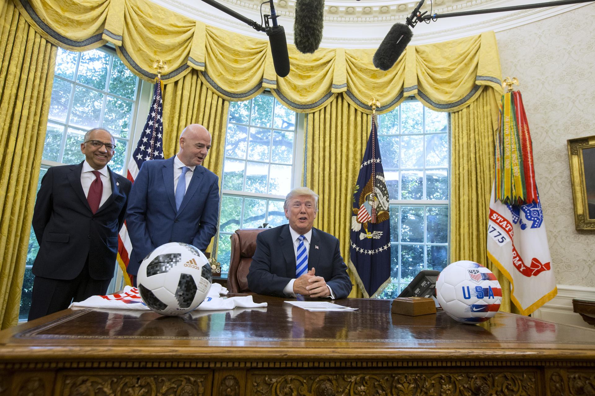 Imagen del artículo de NewsPR: Dimite el principal asesor de Infantino en protesta por su plan de vender el Mundial