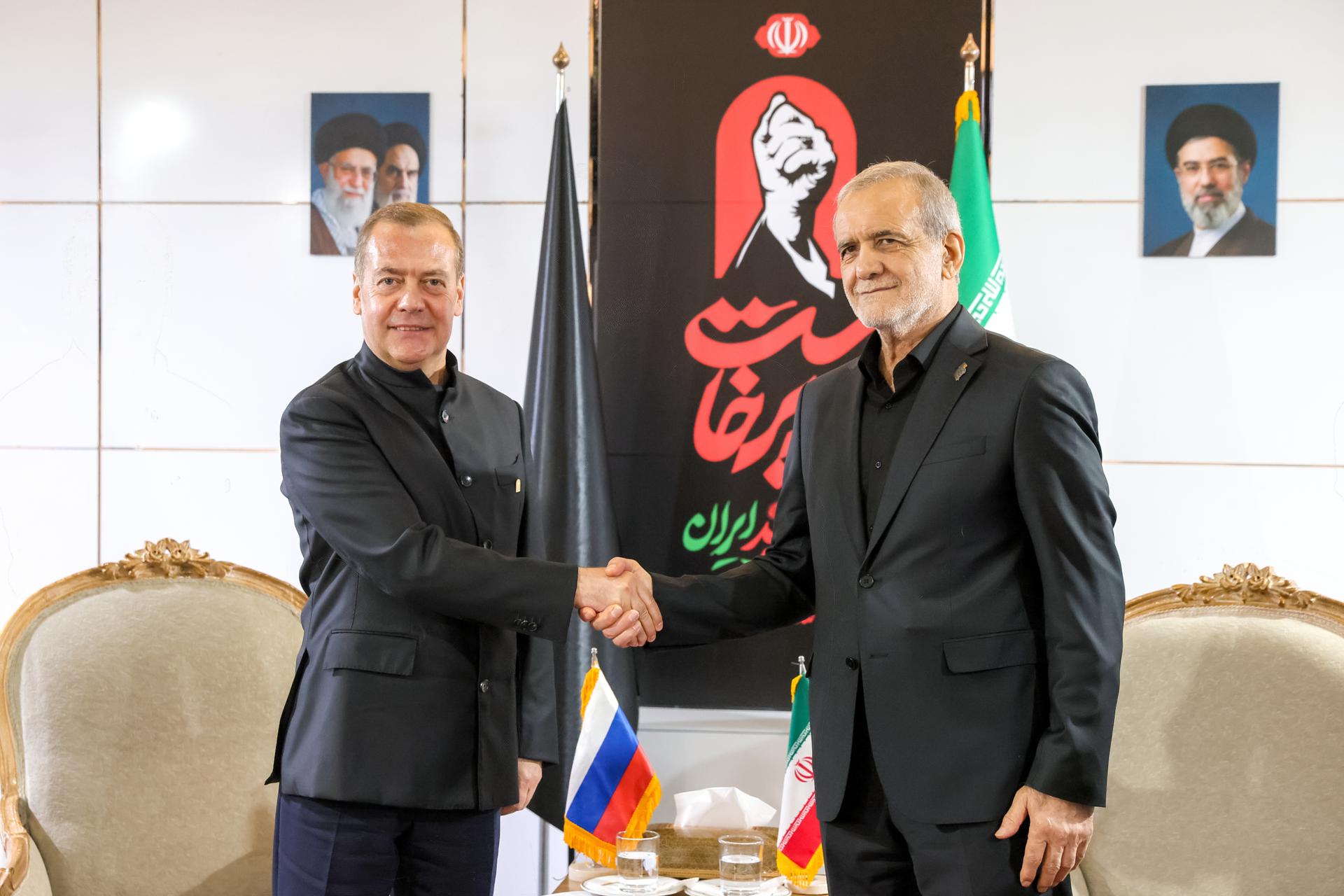 Imagen de la cobertura de: Presidente de Irán admite impacto de sanciones y bloqueo de Estados Unidos